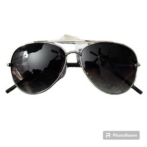 NWT Francesca’s Maxie Aviator Brown Lens Sunglasses in Original Packaging